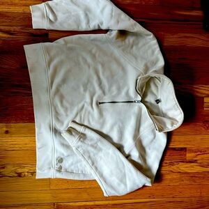 Restore half zip Vuori sweatshirt